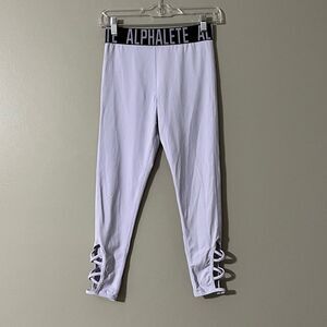 Alphalete Criss Cross 7/8 Length Athletic Leggings in Lilac Pastel Women's S